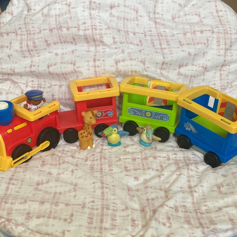 FISHER PRICE Little People 2012 Rail Road RR Train Set